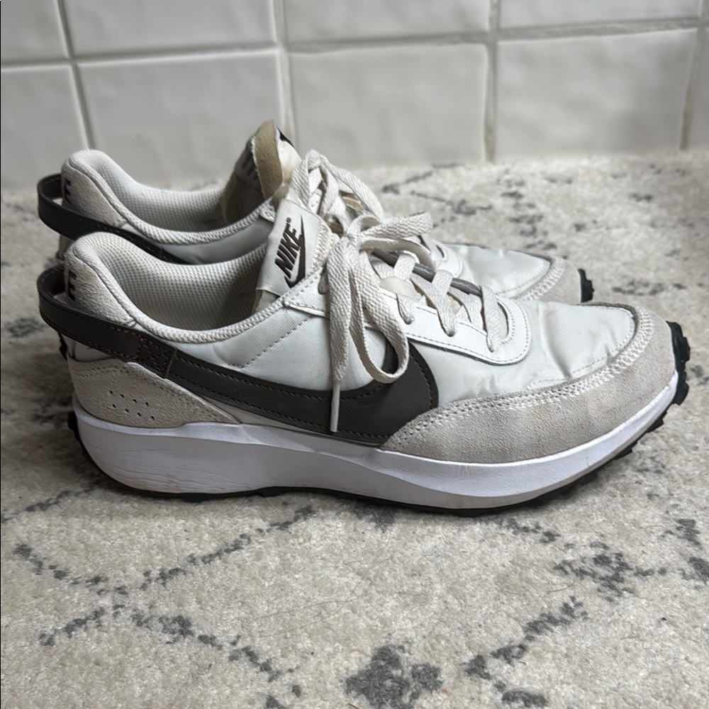 Nike White and brown Athletic Shoes